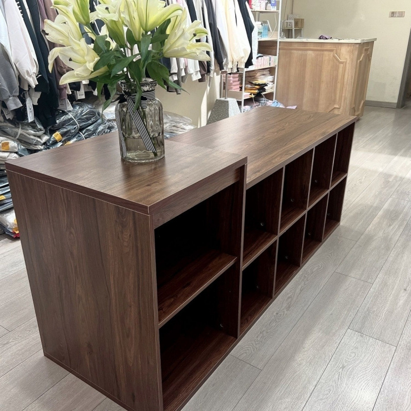 服装店中岛高低桌面桌展示台中间摆放流水鞋包陈列柜女服装展示柜