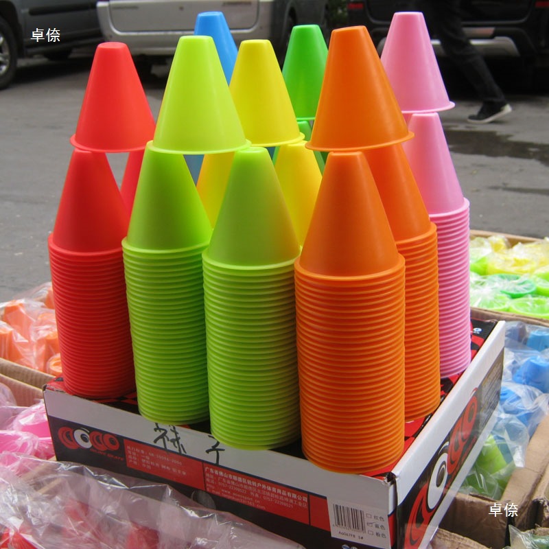 Thickened Roller Skating Pile Cup Skating Training Props Windproof Semi-Soft Obstacle Corner Mark Ice Cream Cone Roadblock Triangular Cone A7