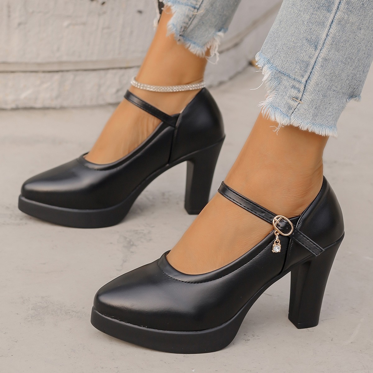 Women's Mary Jane Heels With Chunky Heel And Straps For Summer_voghion.com