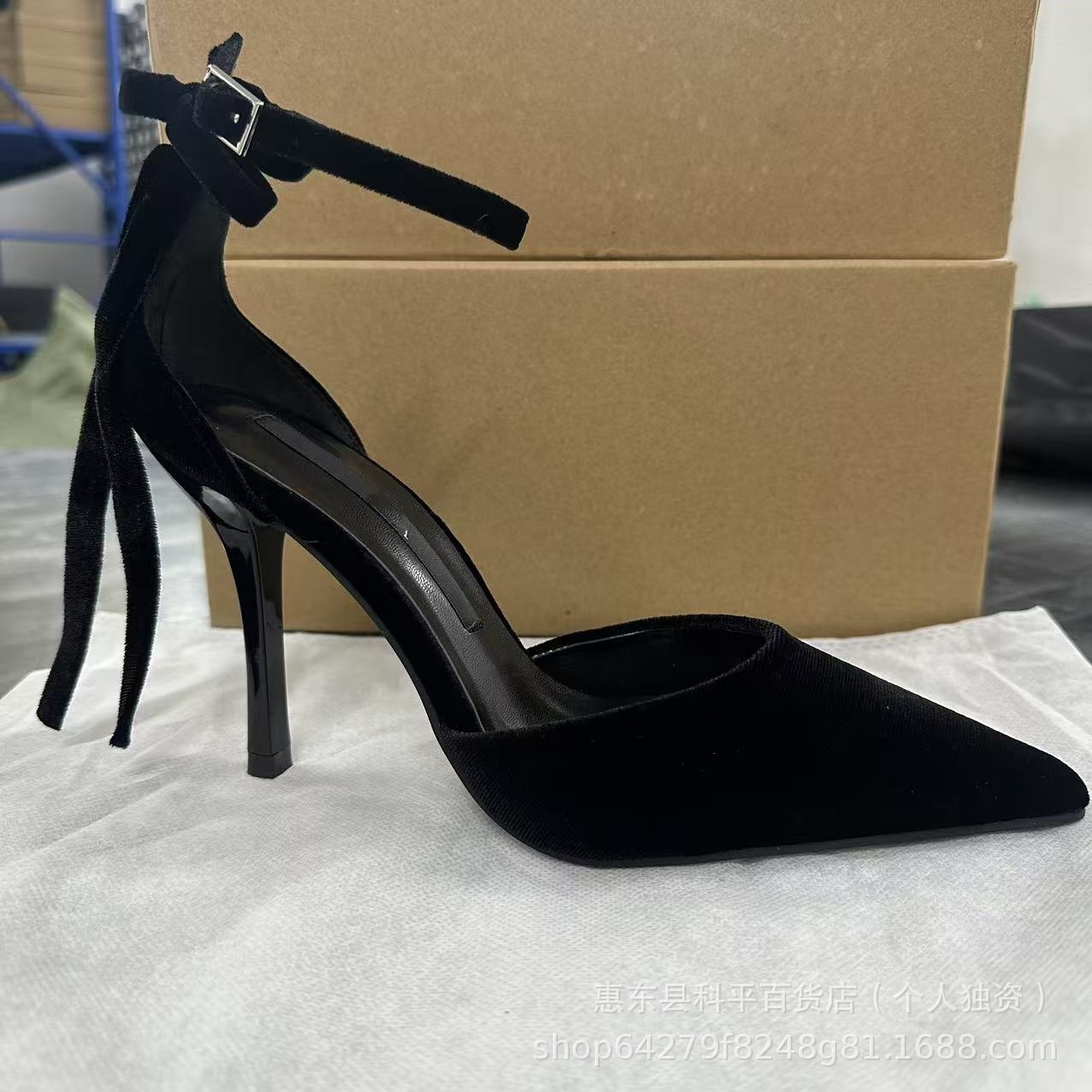 Black elegant fashionable high heels heels pointed-toe with bow with…