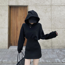 赫本风连帽包臀裙女秋冬新款收腰显瘦甜酷辣妹加绒加厚打底卫衣裙