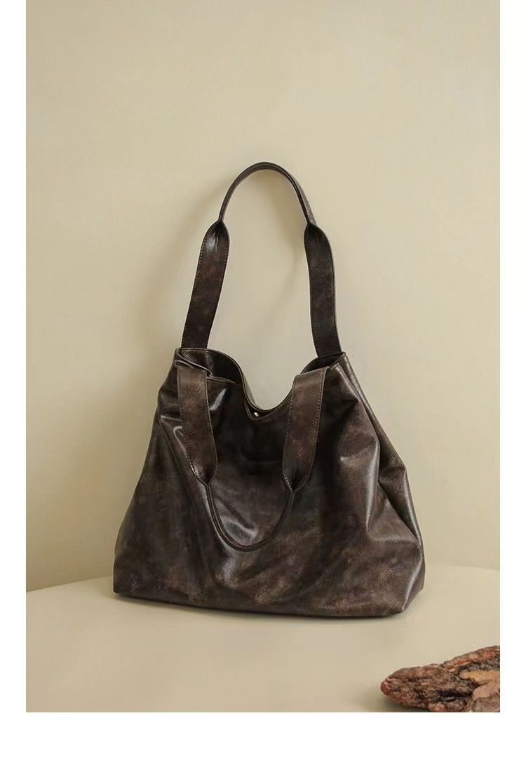 New Hot Selling Tote Bag Women's Large Capacity Bag Retro Commuter Women's Bag One Shoulder Crossbody Bag_voghion.com