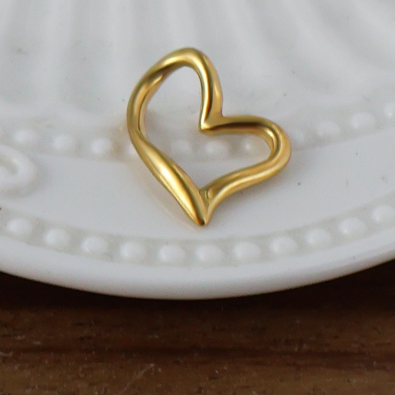 4g Weight Pendant Jewelry Making Type Real Gold Plated Plating Material DIY Jewelry Accessories Classification 1 Piece Quantity 304 Stainless Steel, 316 Stainless Steel Material Cross, Heart Shape Pattern Elegant, Simple Style, Streetwear Style Waterproof Non Tarnish, Irregular, Plating Craft 1 Piece 304 Stainless Steel 316 Stainless Steel Real Gold Plated Cross Heart Shape Pendant DIY Jewelry Accessories 3