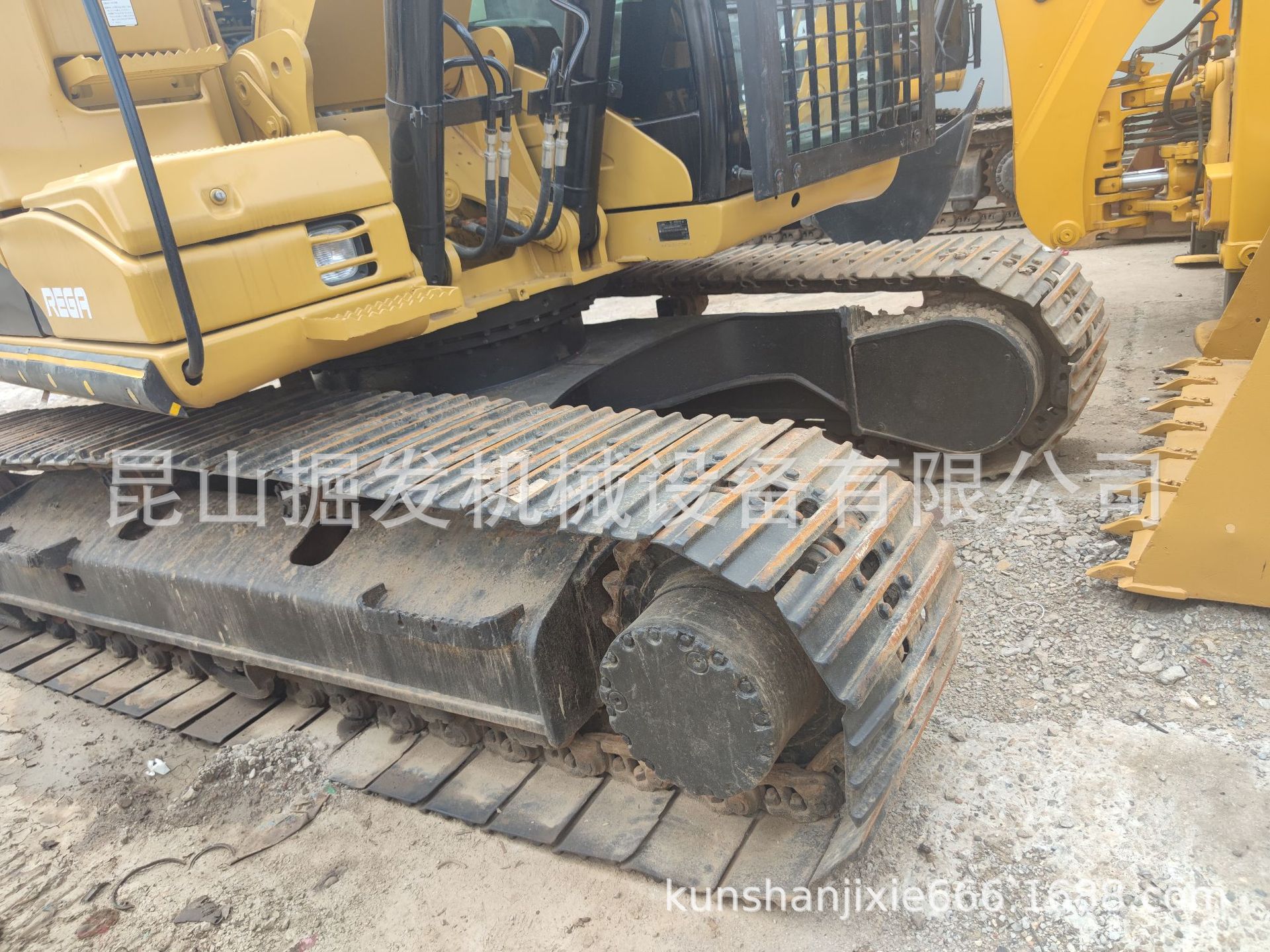 卡特312D挖掘机 小挖掘机 小钩机 挖机 履带式