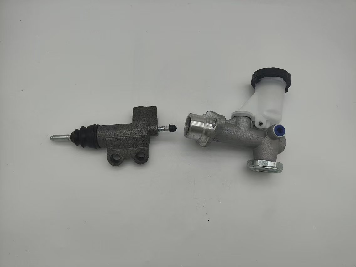 30610-VB000 30620-01J01 is suitable for Nissan Tule Y61 clutch master cylinder and clutch cylinder