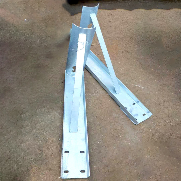 【工厂自营】高速公路防眩网 防眩网支架 下立柱热镀锌浸塑防眩网