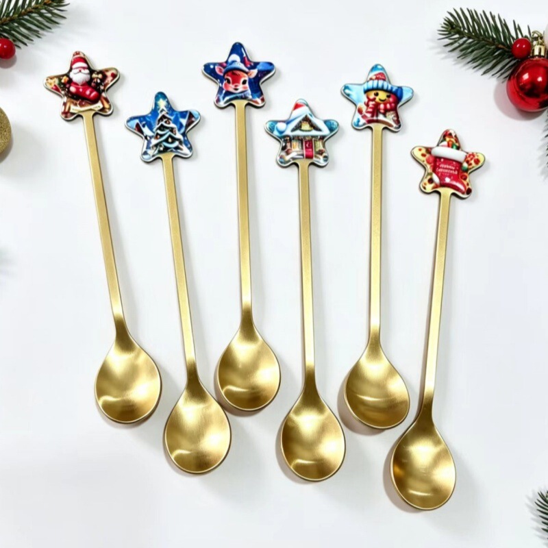Creative Stainless Steel Christmas Spoon and Fork Gift Box Set Cartoon Santa Claus Coffee Stirring Spoon Dessert Fruit Fork Creative Stainless Steel Christmas Spoon and Fork Gift Box Set Cartoon Santa Claus Coffee Stirring Spoon Dessert Fruit Fork