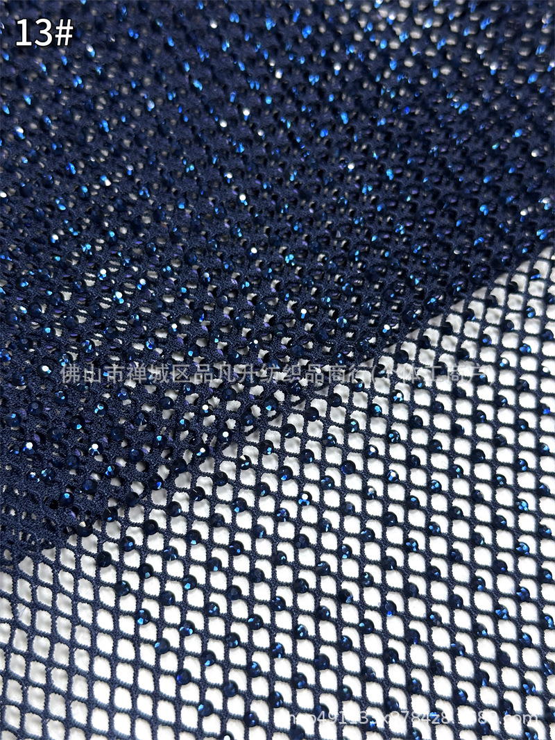 Fabricante nuevo al por mayor Zhongshan 10 hilera de tela de perforación de vidrio austríaco vestido de desfile