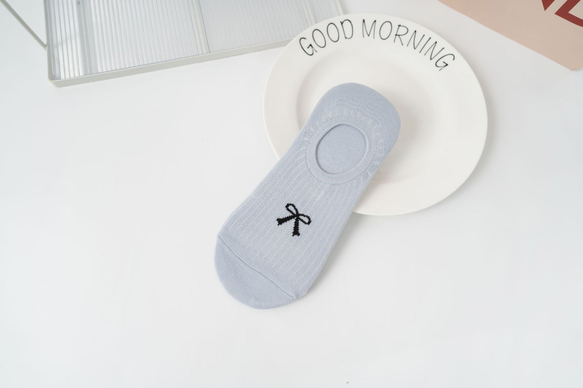 라이트 블루 보이지 않는 양말