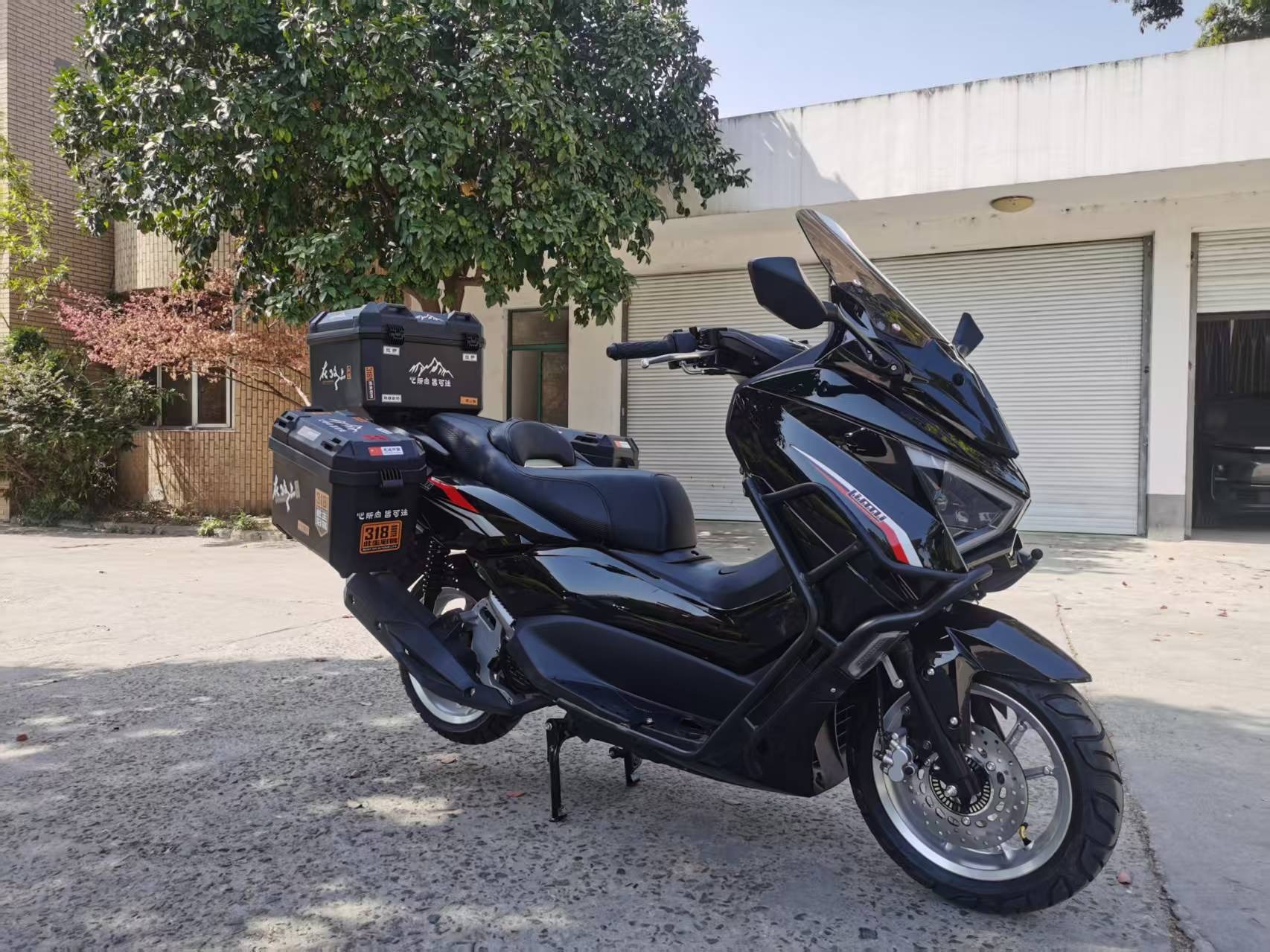 Cross-Border Hot-Selling Powerful Vehicle 4Th Generation Two-Wheeled Motorcycle for Adults to Commute and Commute Large Fuel-Saving Scooter Motorcycle
