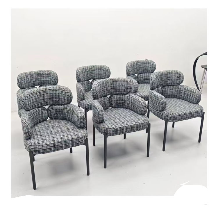 Sillas de comedor de alta gama para habitaciones privadas de hotel, sillas de comedor vintage de diseño, sillas de ratán de madera maciza, sillas de ocio, exclusivamente para suministro transfronterizo.