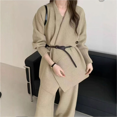 PH58830大爱美依缘2025秋季新款洋气收腰毛衣开衫外套直筒裤套装