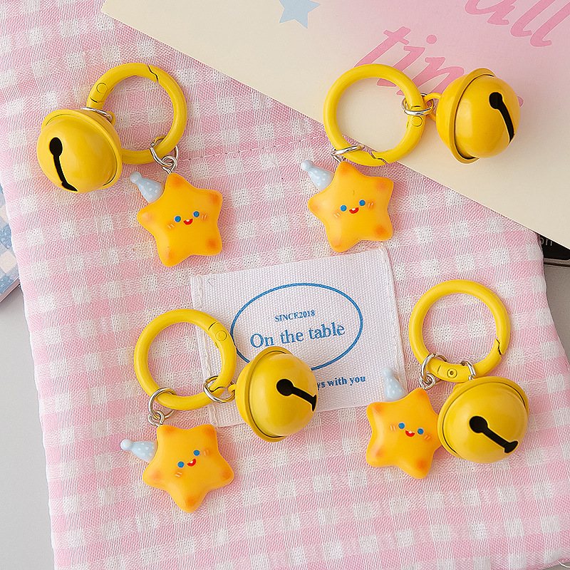 Cute Hat with Round Buckle, Star Bell Keychain, Ins-Style Girly Pendant, Gift for Couples and Best Friends, Backpack Accessory