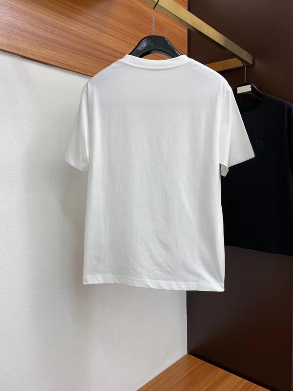 M Mengjia 2025 新しいルーズトップイントレンディなアメリカンレタープリントスポーツ半袖メンズカジュアル Tシャツ女性用|undefined