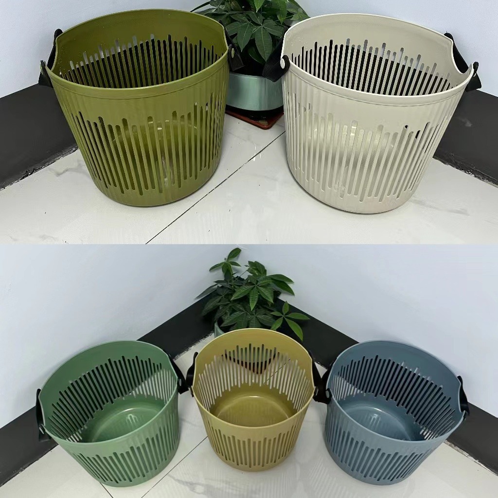 Plastic laundry basket