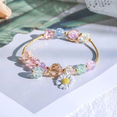 Little Daisy bracelet with female students, han edition is a web celebrity color crystal bracelet contracted personality ins spot wholesale