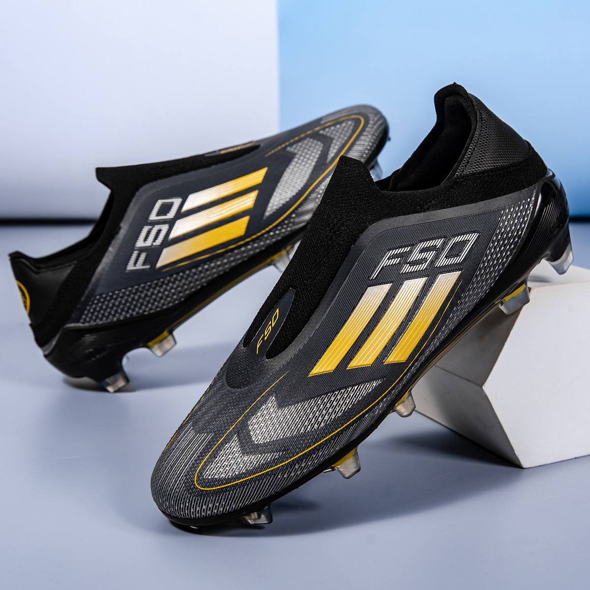 Zapatos de fútbol de corte bajo para hombre, mujer y jóvenes, zapatos de entrenamiento para césped artificial, transpirables, antideslizantes y resistentes al desgaste