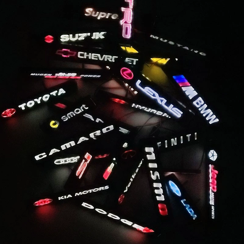 Специальное предложение: 4,5 юаня за штуку, светильники для решетки радиатора, светящиеся логотипы для автомобилей, светодиодные светильники для решетки радиатора, декоративный логотип для передней решетки.