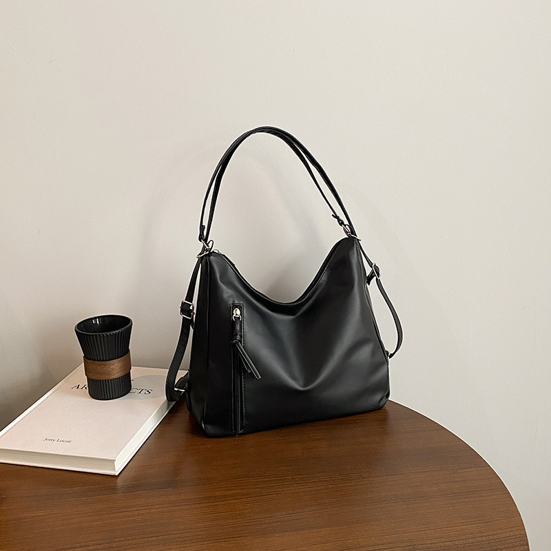 2025 primavera nuevo estilo estilo occidental mochila de gran capacidad tendencia de la moda textura casual bolso de mensajero de un solo hombro para mujer