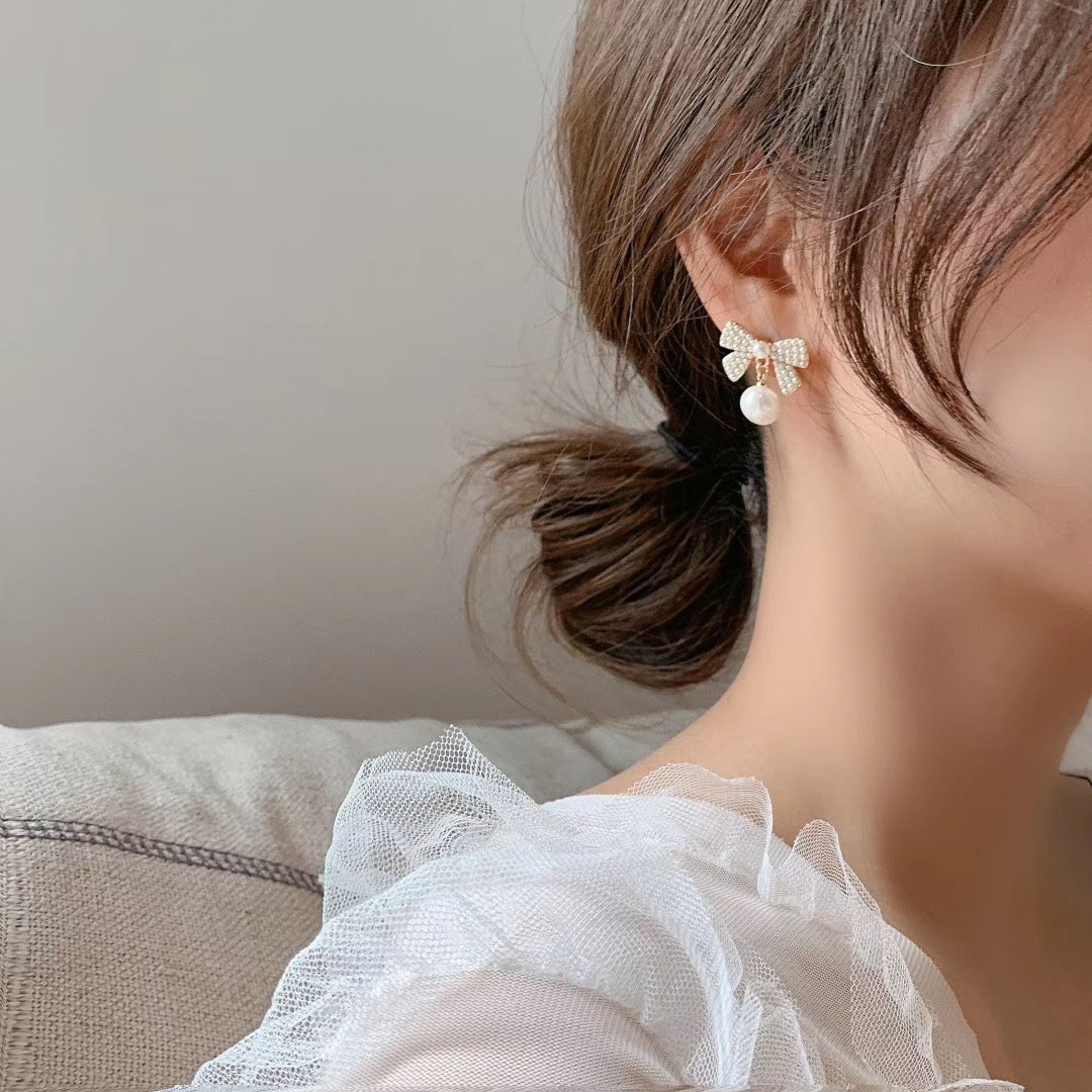 Fashion Bow Pearl Earrings Sweet Alloy Earringspicture1