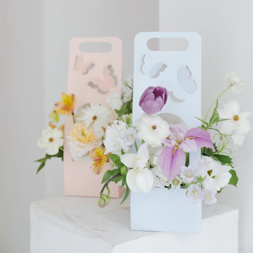 Valentine's Day hand-held cake flower box hand-held flower basket paper bow flower box flower arrangement bag flower packaging gift box