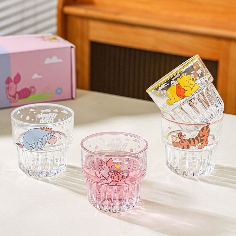 Disney Pooh Stars Club Taza de vidrio Taza de agua de dibujos animados Taza de agua para el hogar femenina de alto valor Taza de agua para el día del niño