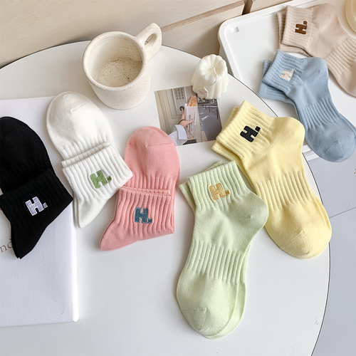 Solid color basic letter embroidered H short-tube women's solid color sports socks wholesale spring and summer boat socks for women women's socks