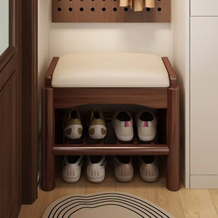 ����QЬ���T�ڼ��Ì�ľ�������ռ{�OխЬ������һ�wխС��Ь����