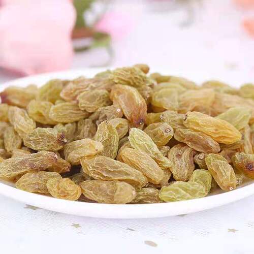 Qinghaoyuan air-dried grapes 80g candied grapes Turpan raisins casual snacks dried fruits supermarket KTV wholesale