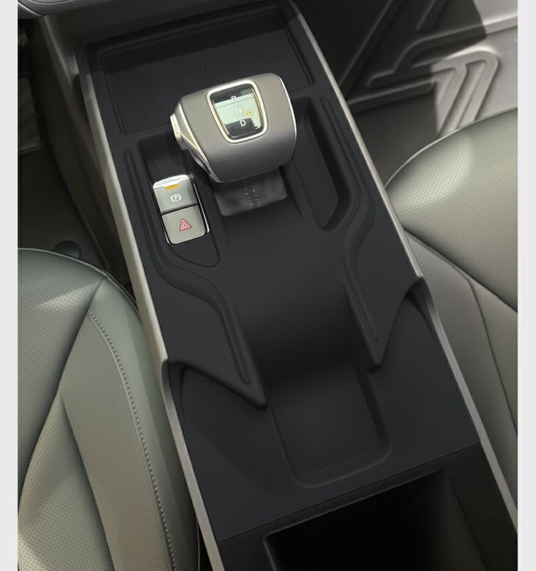 Hongqi Eqm5 Central Control Silicone Pad Gear Protection Interior Modification Protective Pad Car Supplies Accessories