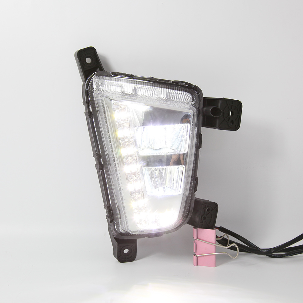 Aplicable a 14 15 16 moderno IX25 lámpara de marcha diurna de cuatro ojos IX25 LED luz antiniebla delantera