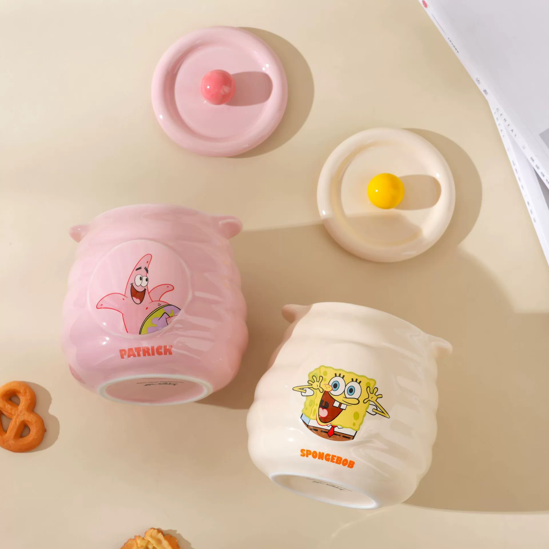 Sponge cartoon capacious storage system, print