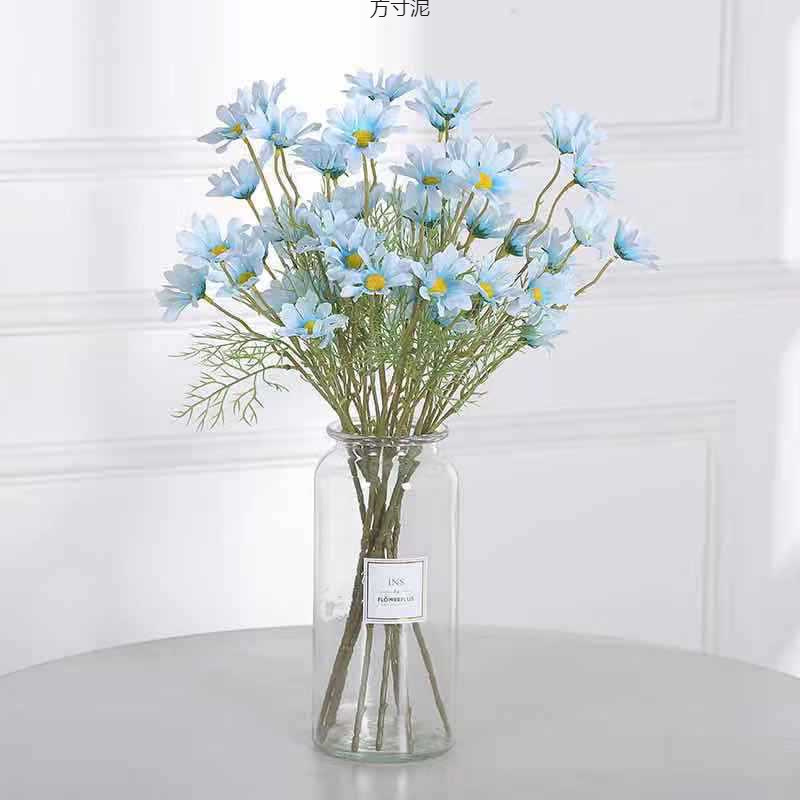 바람 작은 데이지 시뮬레이션 카모마일 식탁 거실 장식품 피크닉 신선한 장식 꽃 사진 소품 도매