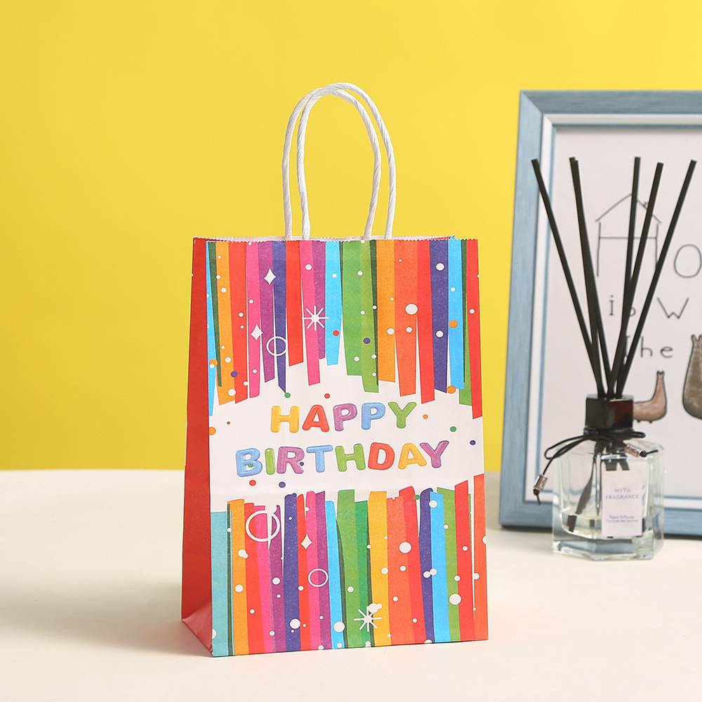 Bolsas de regalo al por mayor en stock serie de fiesta de cumpleaños bolsas de cartón cartón color arco iris bolsas de regalo de cumpleaños