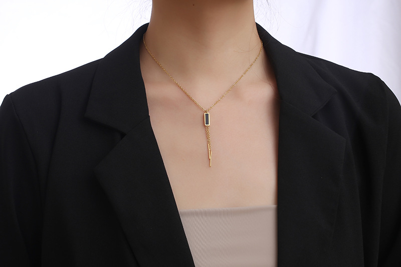 Female Titanium Steel Rose Gold Long Tassel Clavicle Chain Wholesale display picture 2