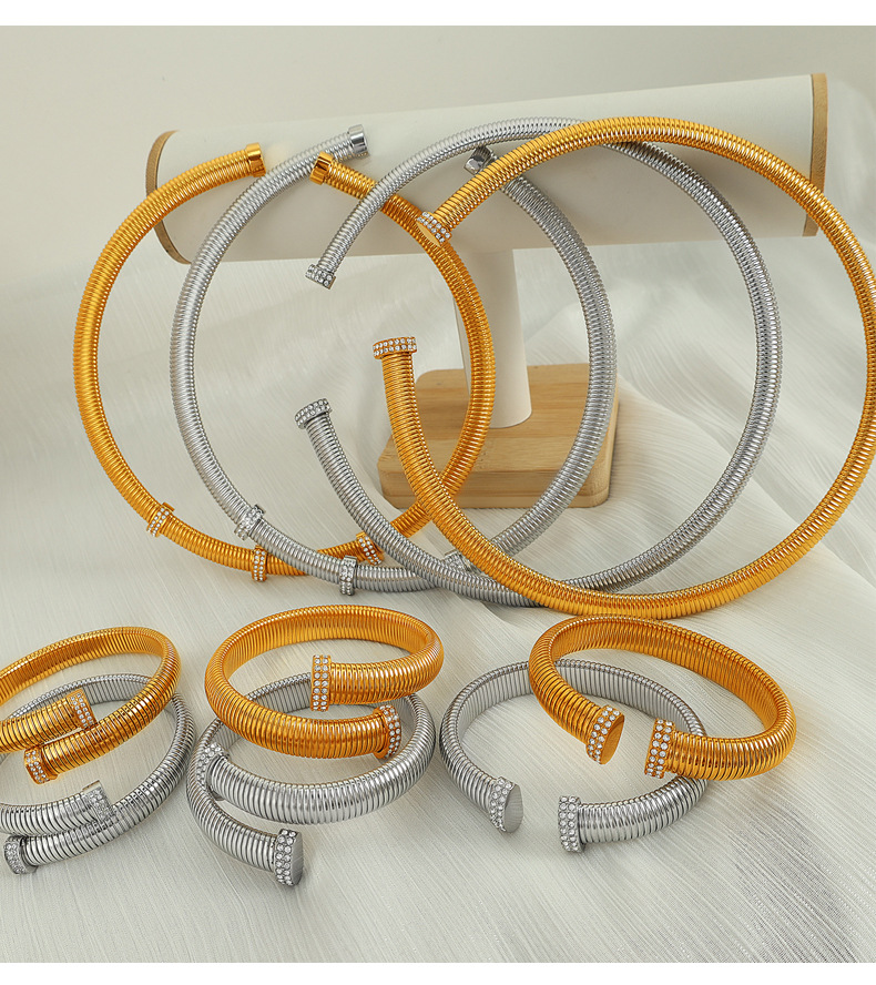 Titan Stahl IG-Stil Übertrieben Toller Stil Überzug Inlay Geometrisch Einfarbig Zirkon Ringe Armbänder Halskette display picture 6