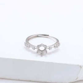 戒指;吊坠;耳钉