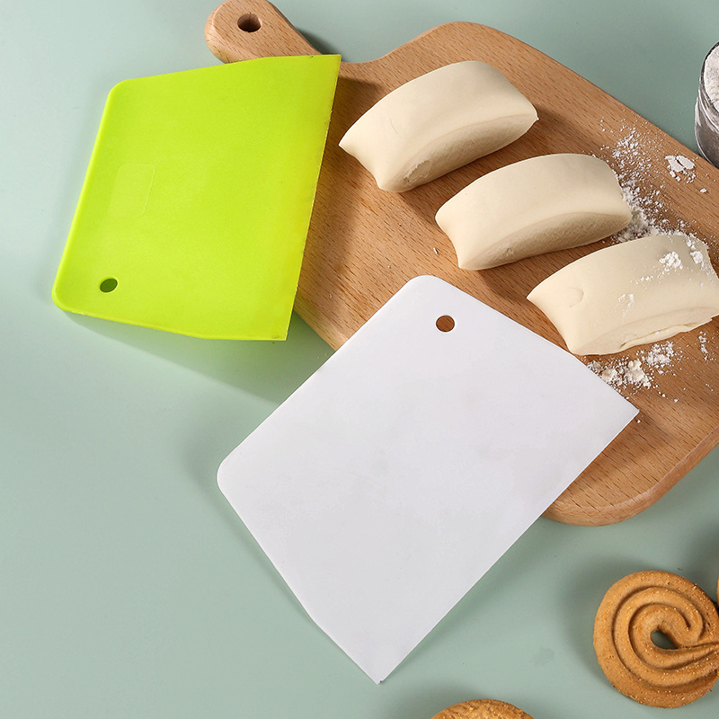 Baking Tools Plastic Scraper Trapezoid Cream Dough Cutter Batter Dispenser Cake Splitter