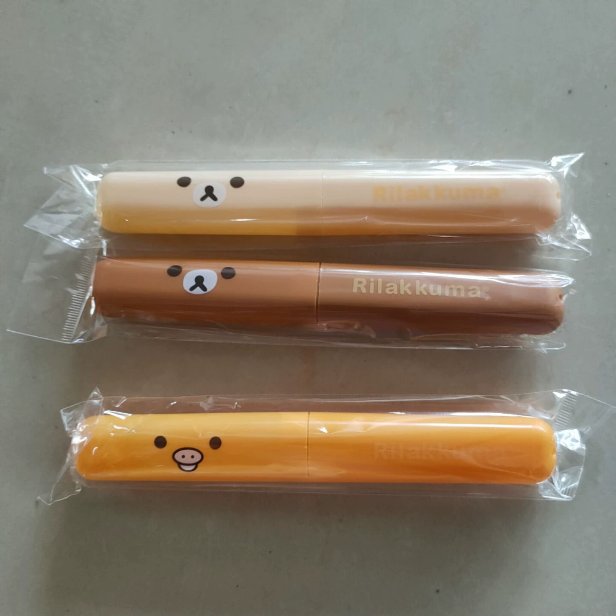 Cartoon handheld toothbrush, storage box for traveling