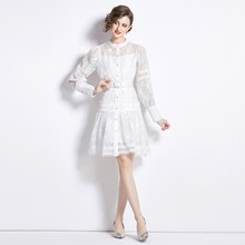 6946实拍秋季新款女装复古立领镂空钩花长袖短裙收腰气质连衣裙