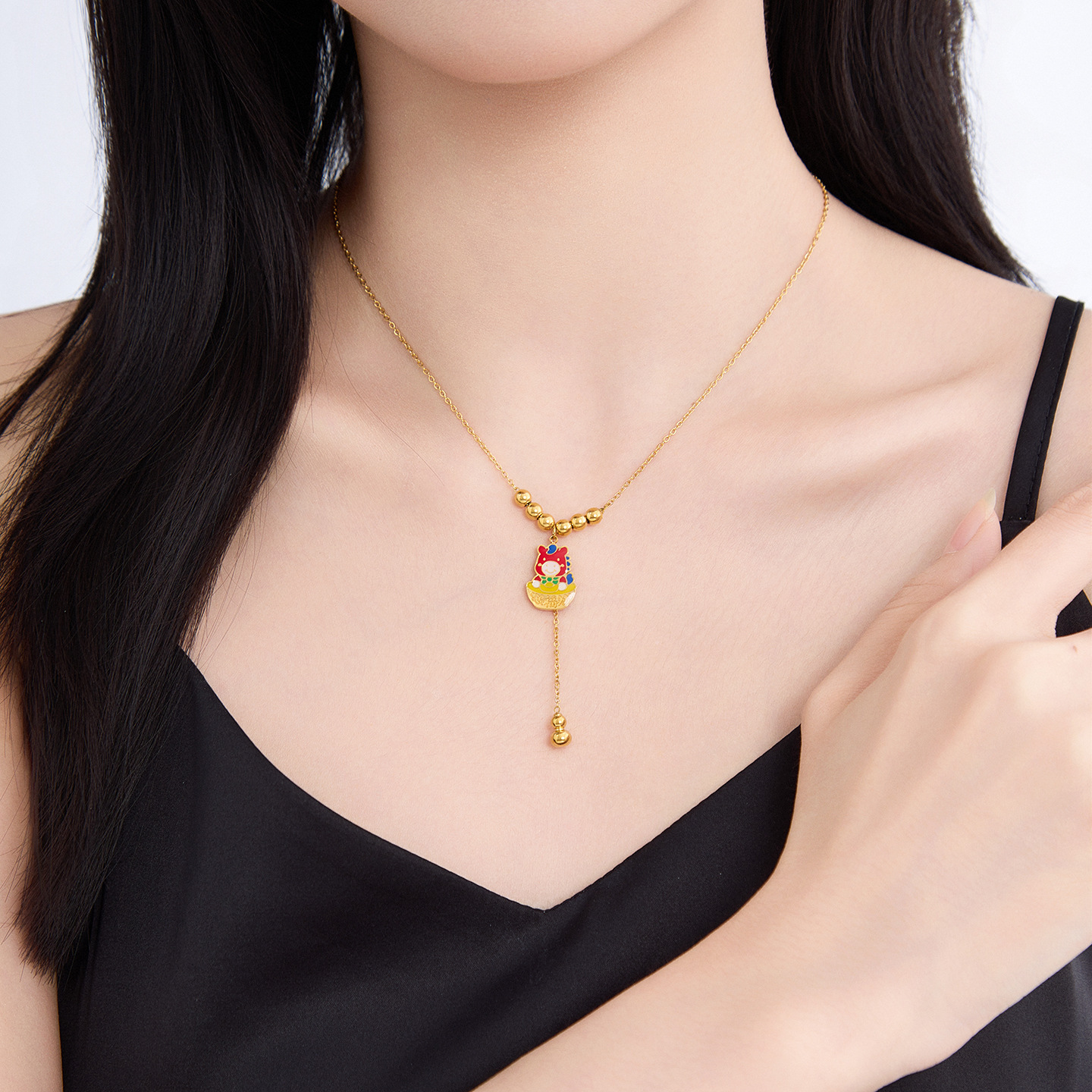 Xuping acero inoxidable 24k collar de bordas de color mujer serie de goteo de aceite nuevo estilo chino pony cuentas collar temperamento al por mayor