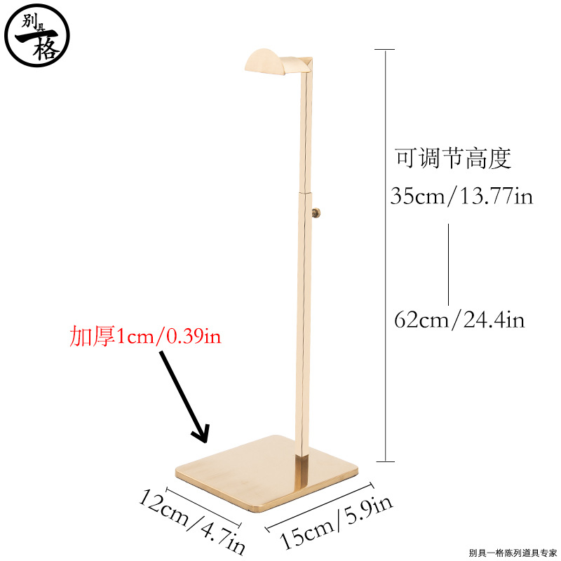 Утолщенное основание головки D из матового розового золота.
