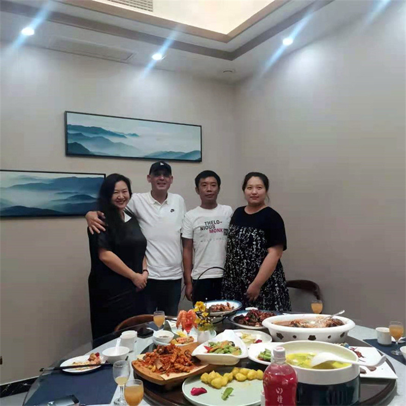 高鲜肉狗粮猫粮设备螺杆挤压膨化机各产能型号多饲料颗粒机发埃及