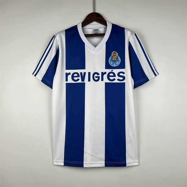 90-93 Porto home
