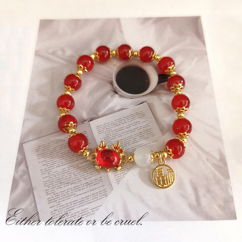 S437 红珠福牌红龙手链4