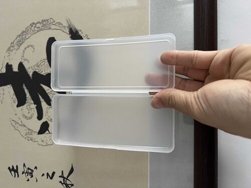 Portable plastic transparent clip-on glasses case, anti-pressure and anti-fall 3D eye storage and folding