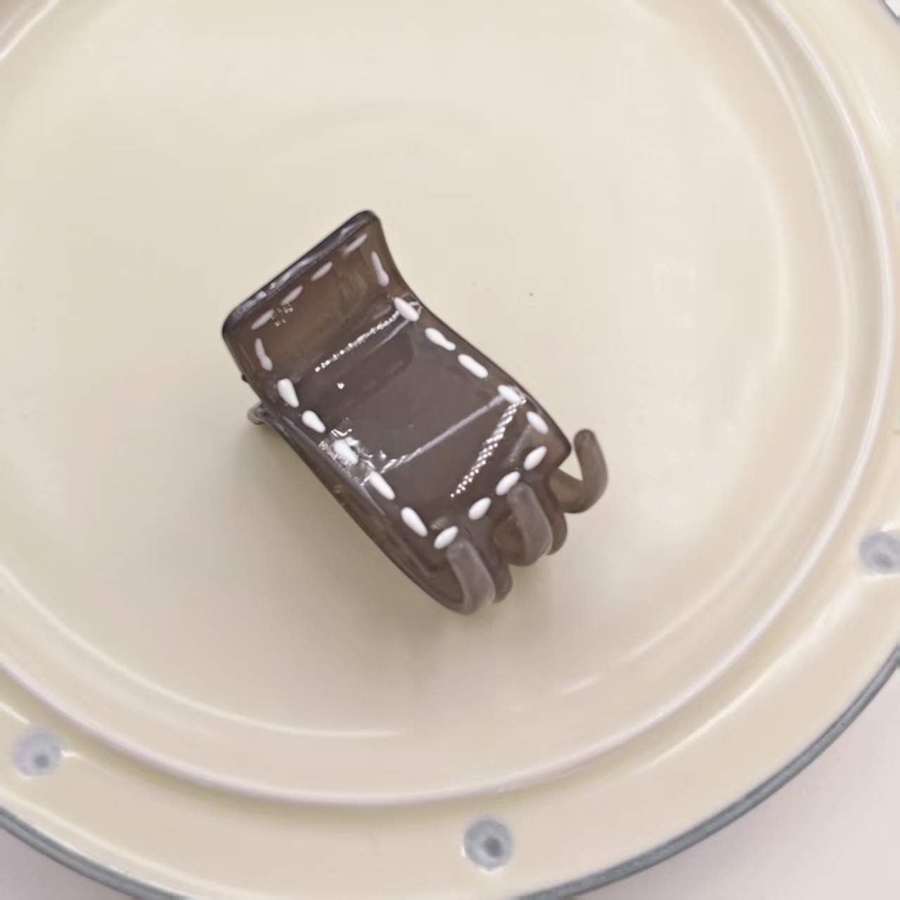 Pinza tipo tiburón extra grande de 13 cm, elegante y resistente