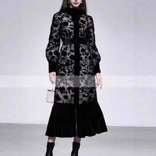 冬季新款女装中式立领灯笼袖收腰鱼尾荷叶边丝绒羽绒服洋气外套