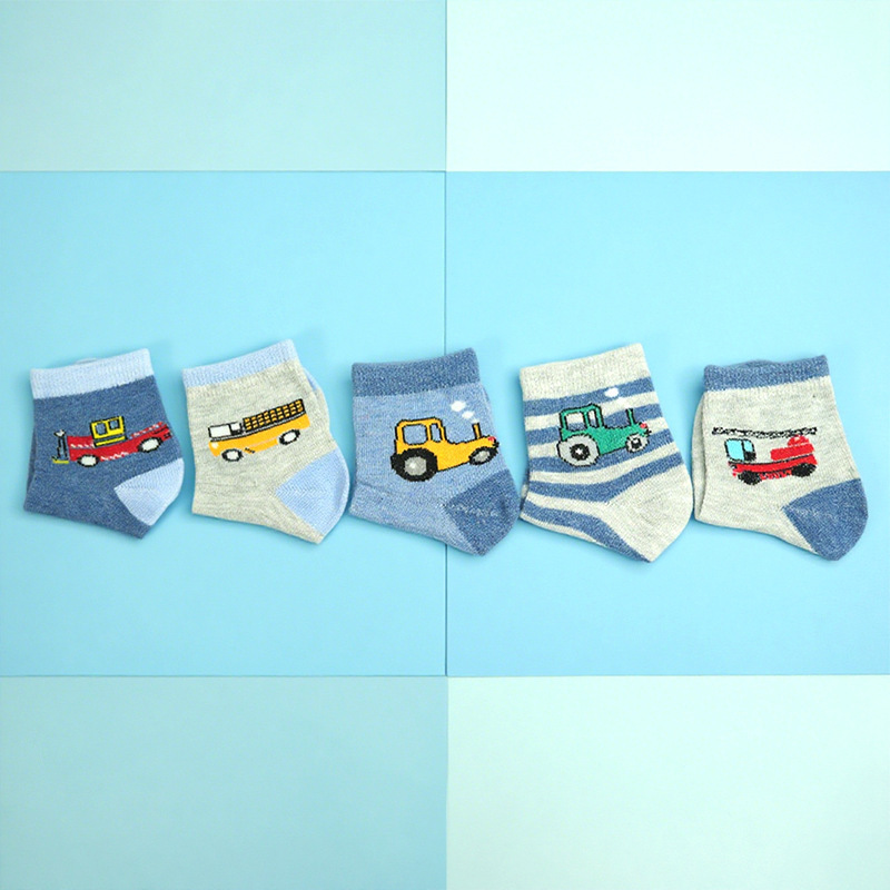 [Nuevo producto] calcetines infantiles transfronterizos coches coreanos niños calcetines de dibujos animados estudiantes deportes ociosos otoño
