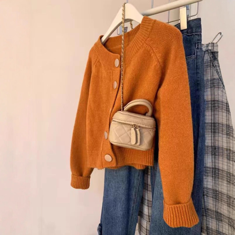 Pumpkin Orange Sweater Jacket for Women in Autumn and Winter, Gold Buttons, Lazy Soft Waxy Top, Versatile Short Knitted Cardigan